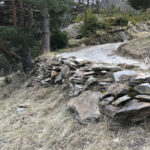 Mur de lloses del camí del Roc de la Gauba (Uïna)